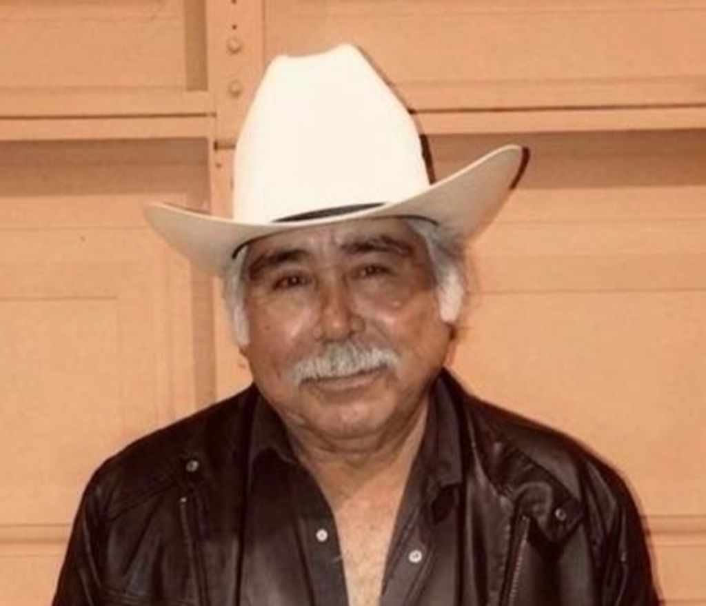 Lino Sauceda