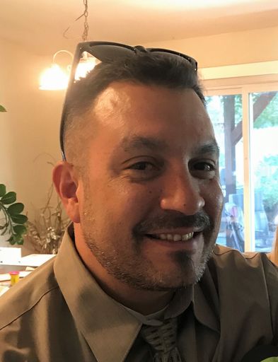 Robert Luis Teran Profile Photo