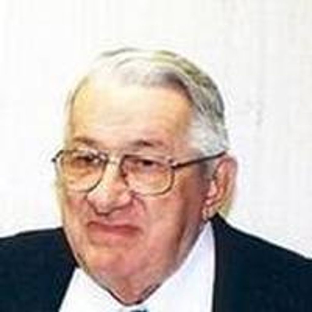 Robert W Mapes