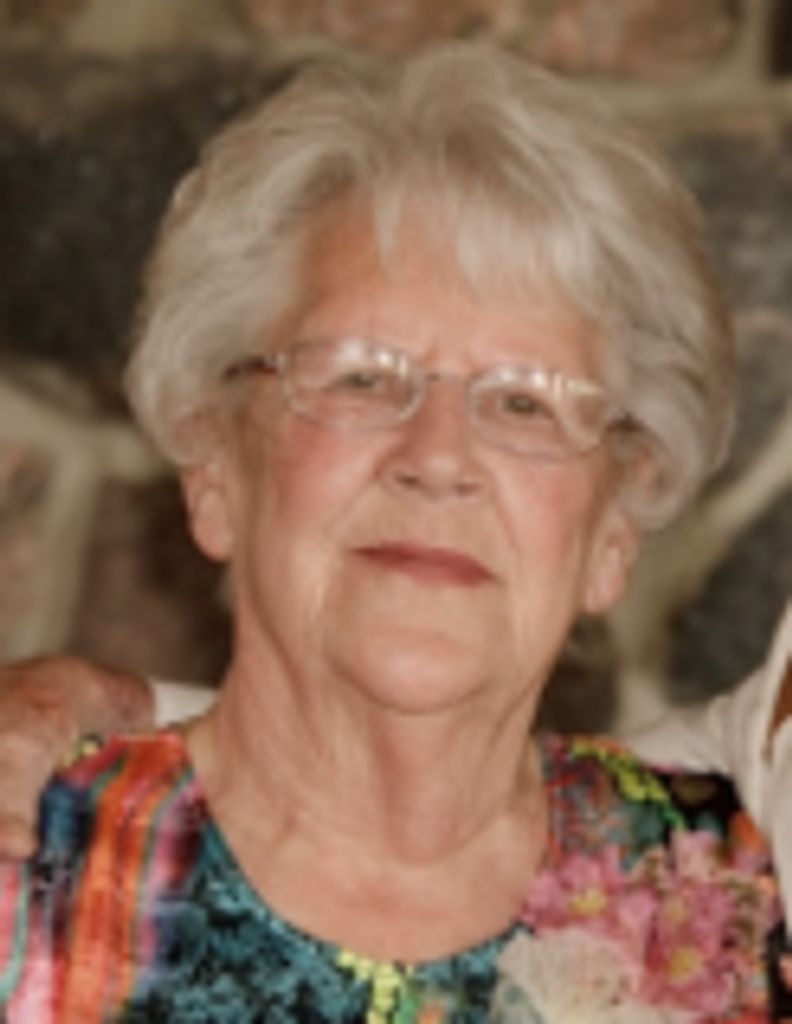 Myrna Kay Topliff