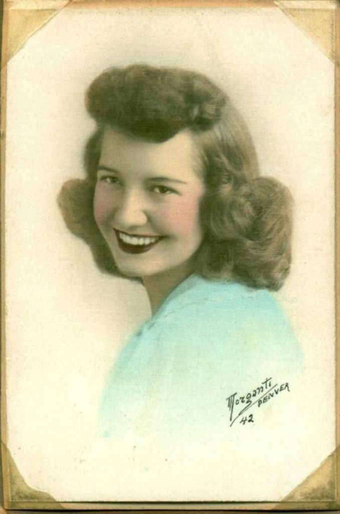 Evelina  M. Mora