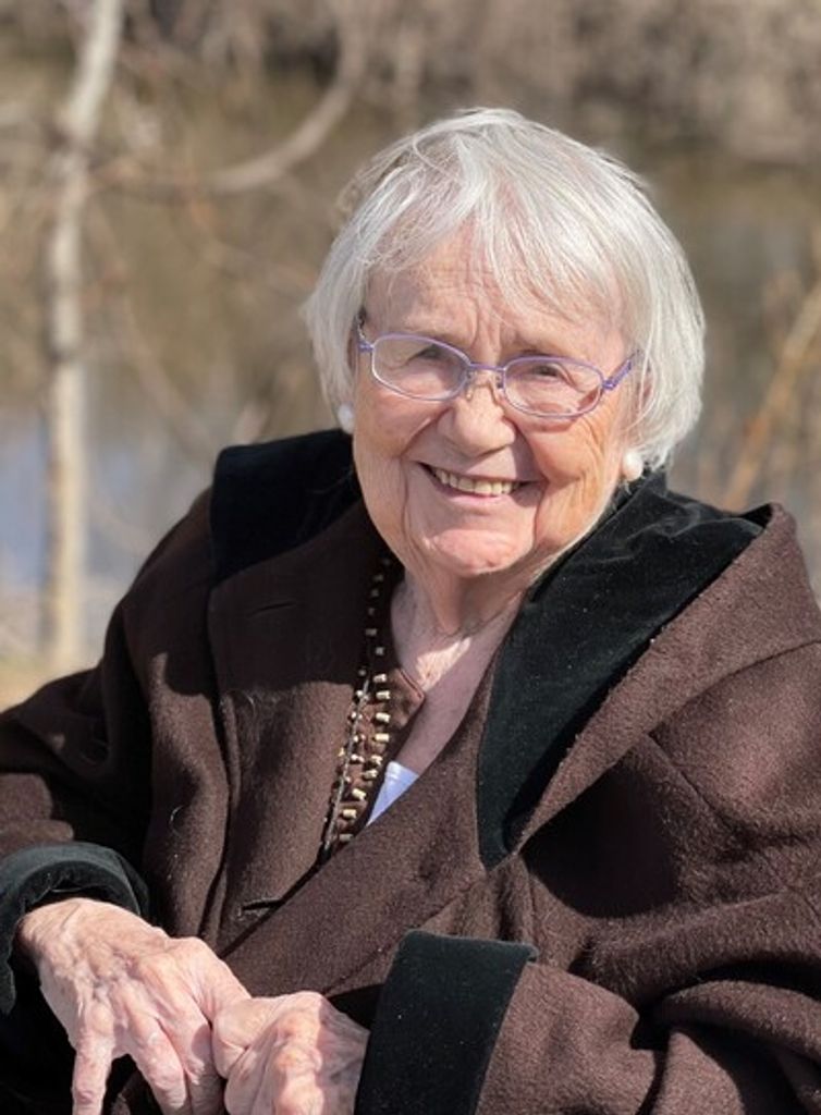 Violet Barr Profile Photo