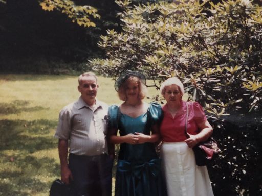 Edith Collett photo gallery thumbnail 133 of 163