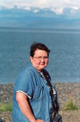 Phyllis Jordan photo gallery thumbnail 31 of 76