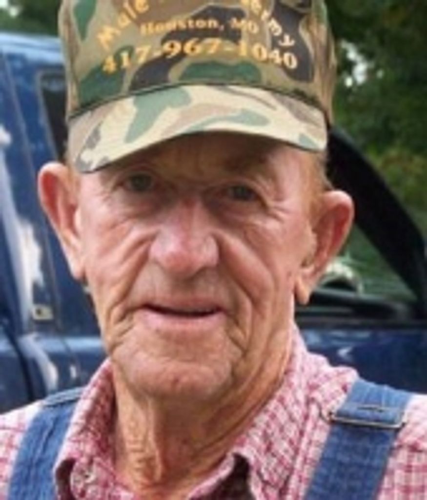Donald Eugene 'Gene' Crisp