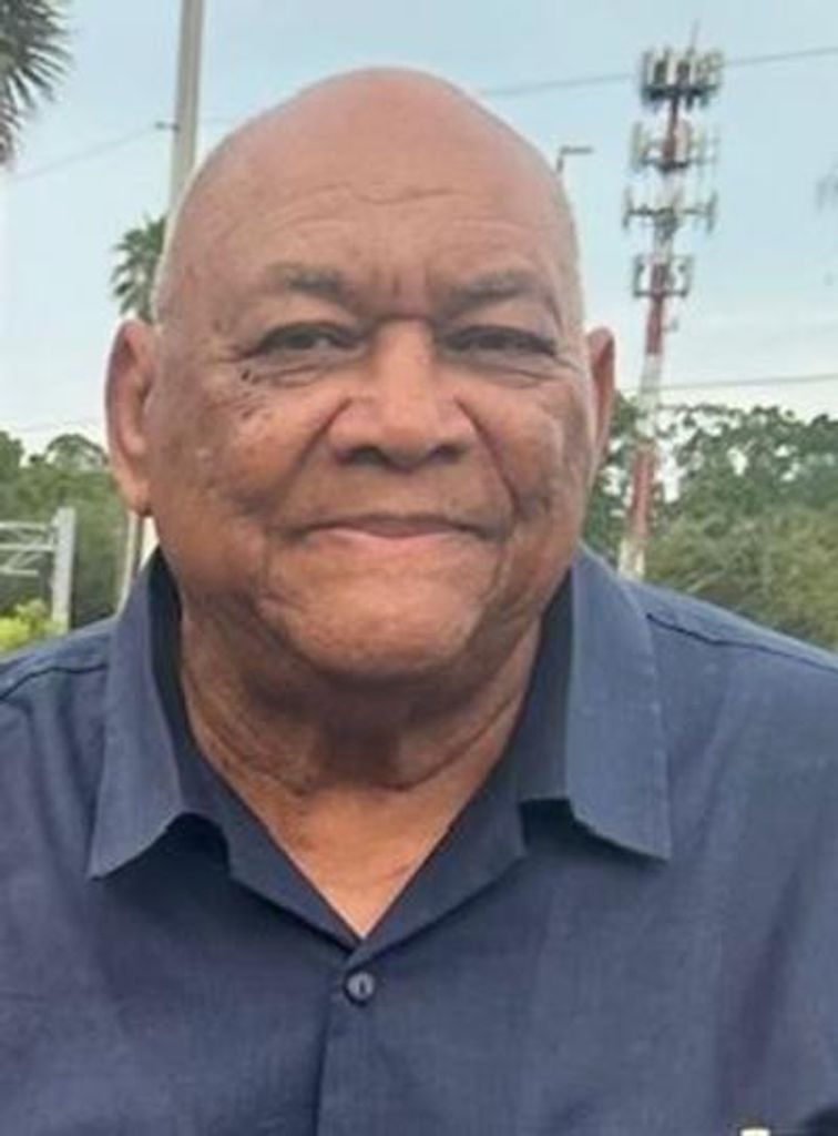 Earl Lowe Profile Photo