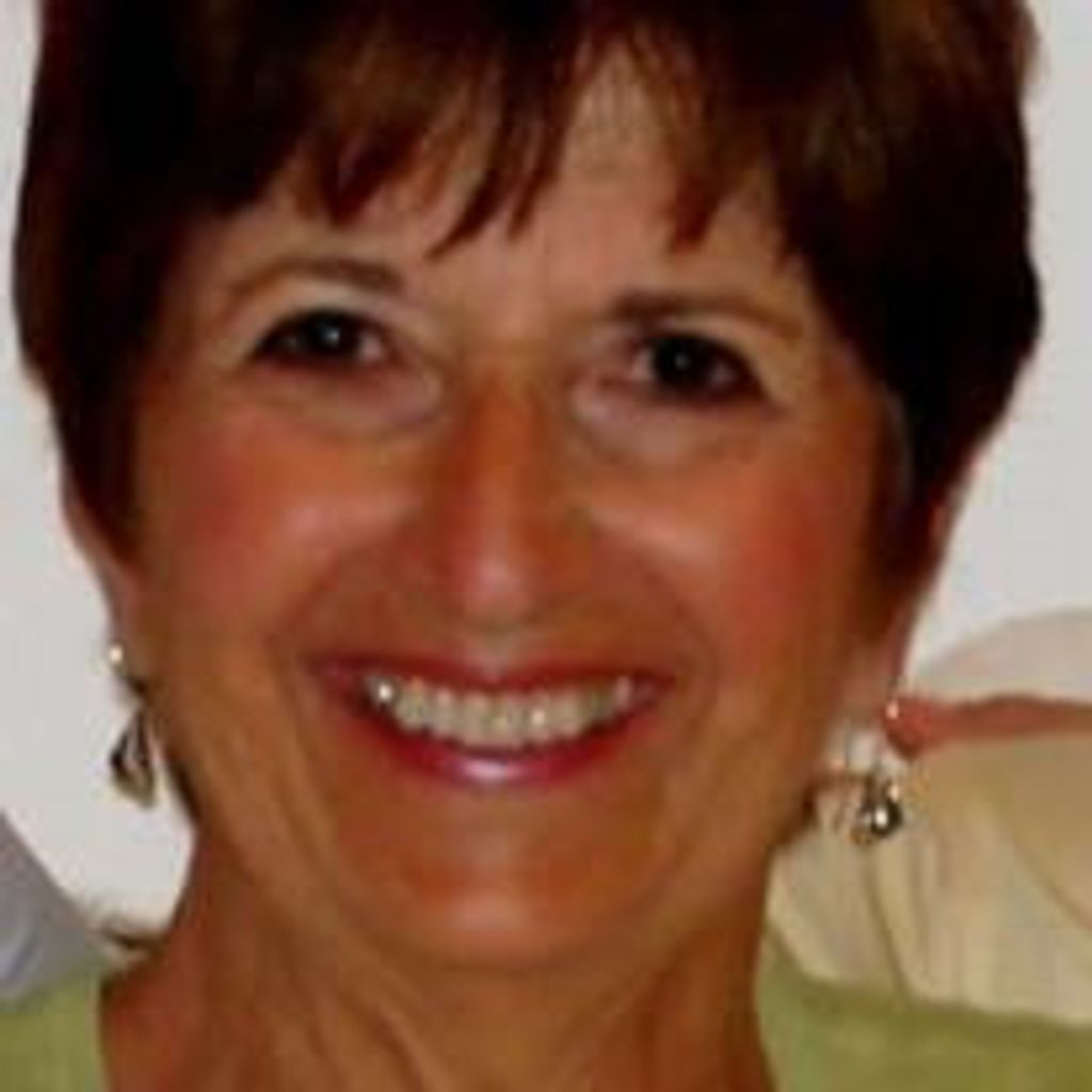 Elaine Kiourtsis Profile Photo