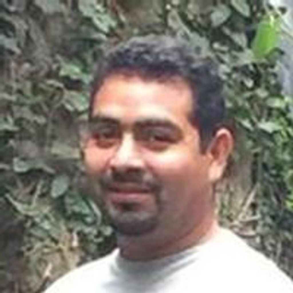 Omar Flores
