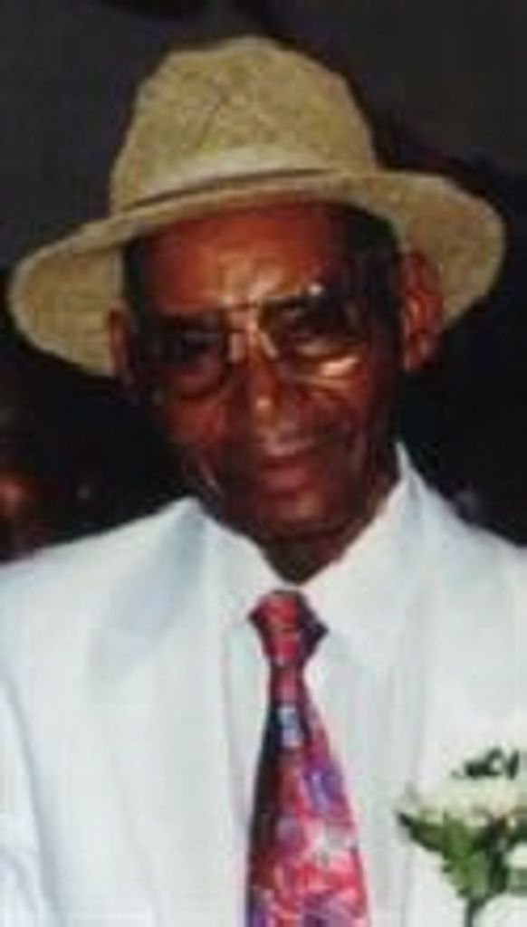 Charlie Pettus