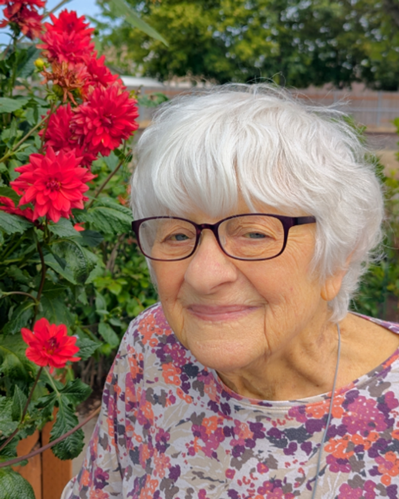 Betty Lou Uebel Profile Photo