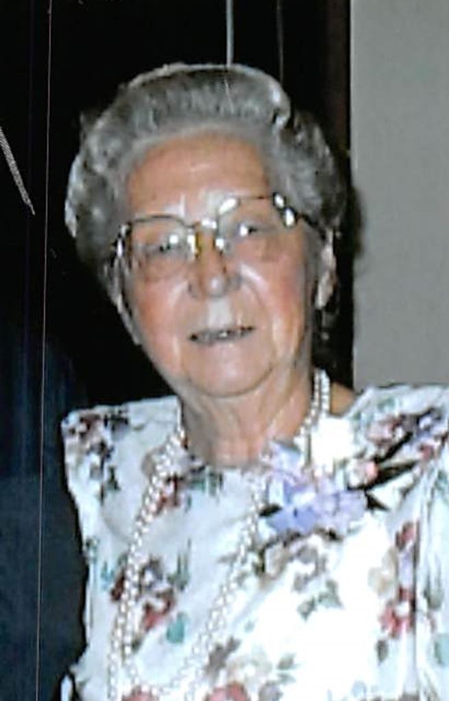 Donna E (Cook)  Neal Profile Photo