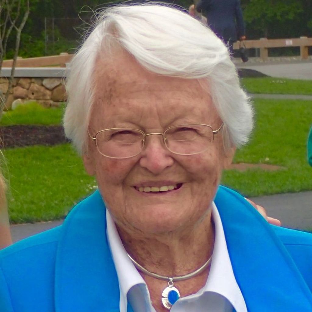Elizabeth Nye Suter Profile Photo