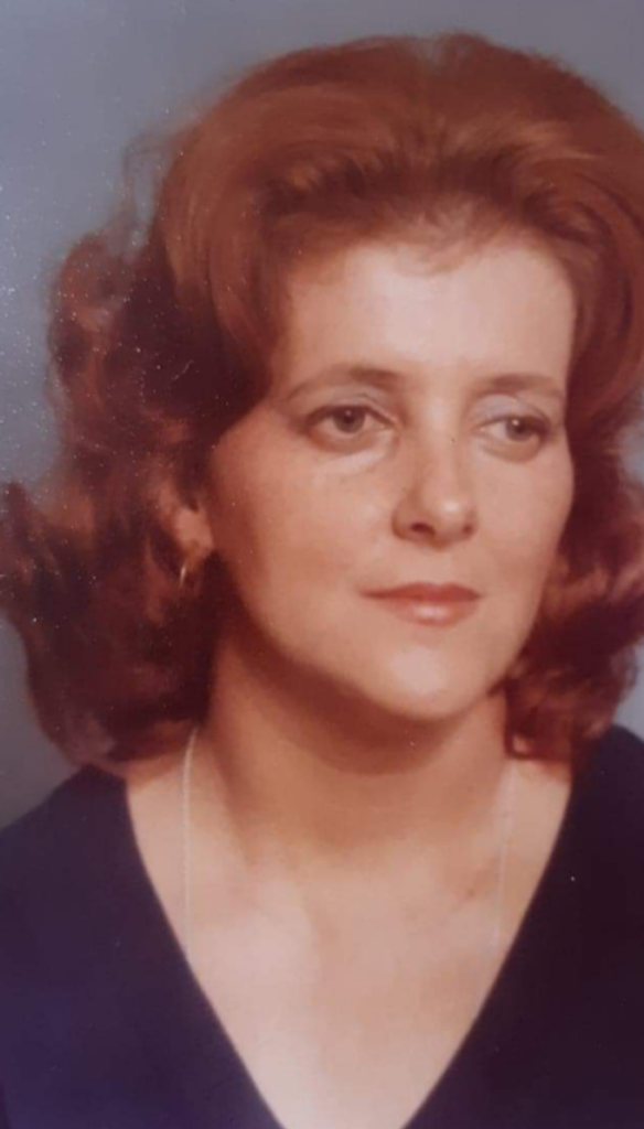 Elizabeth Ann Robertson Profile Photo