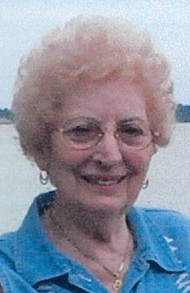 Mary (Pavloudis)  Vasilakis Profile Photo