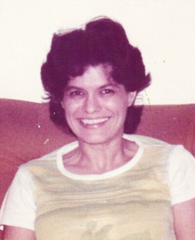 Donna Lee Hoey Profile Photo