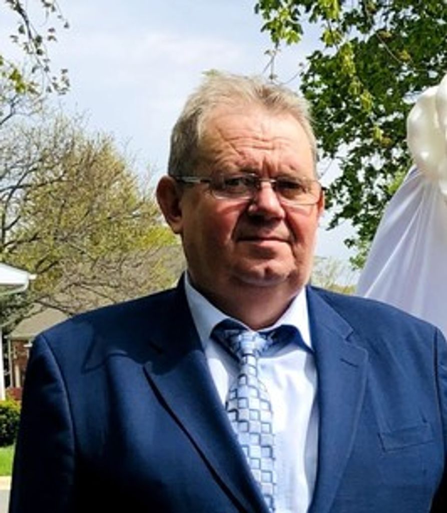 Jan Banach Profile Photo