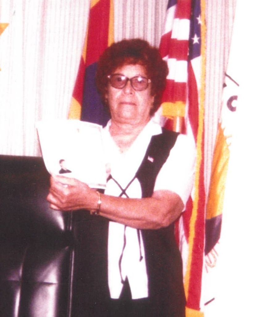 Maria De La Luz Holguin Profile Photo