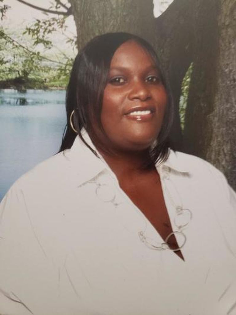 Denise Bernadette Loyd Profile Photo