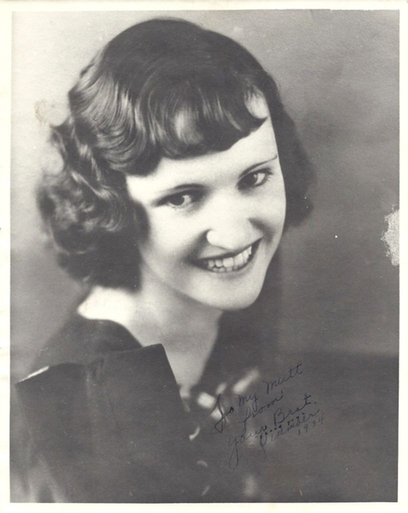 Etta Moore Profile Photo