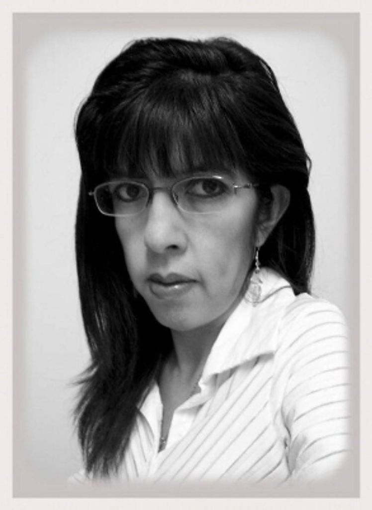 Ms Simonette Bustos Profile Photo