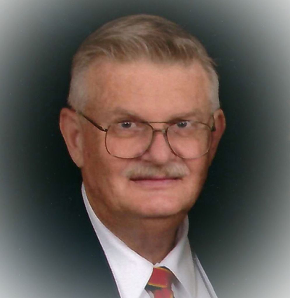 Dennis Lee Luessenheide Profile Photo