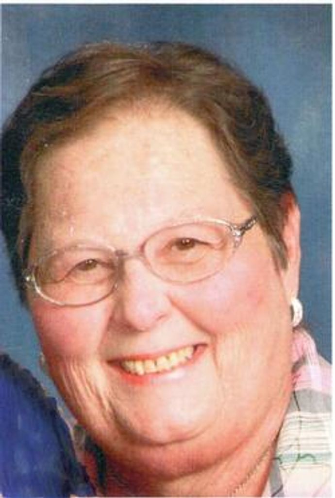 Carolyn Helmers Profile Photo