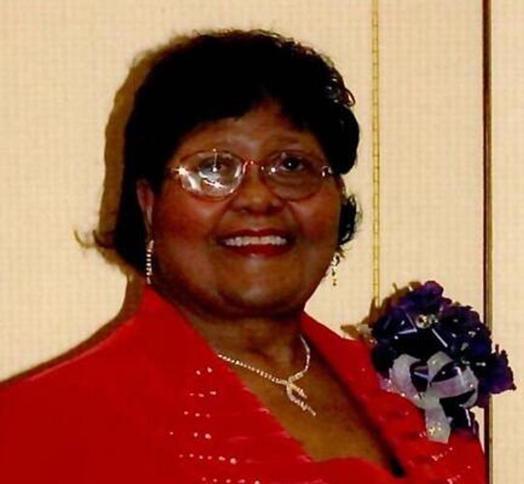 Lizzie Joyce-Kately Syas