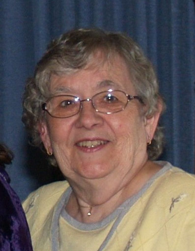 'Jan' Janet M (Malmstedt) Leaf Profile Photo