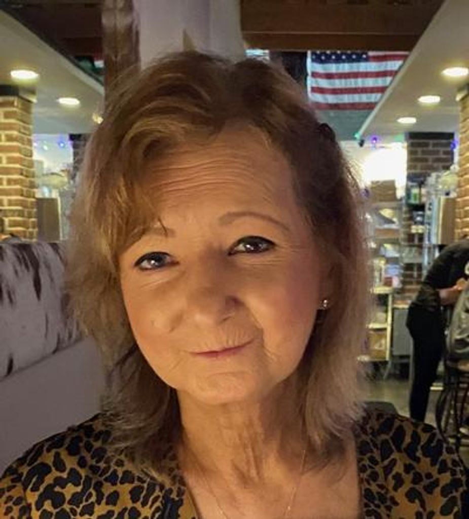 Lisa Marie Popewiny Profile Photo