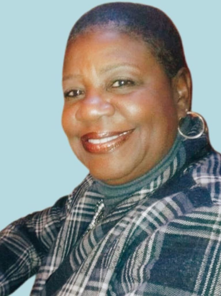 Jennifer "Dee Dee" Edwards