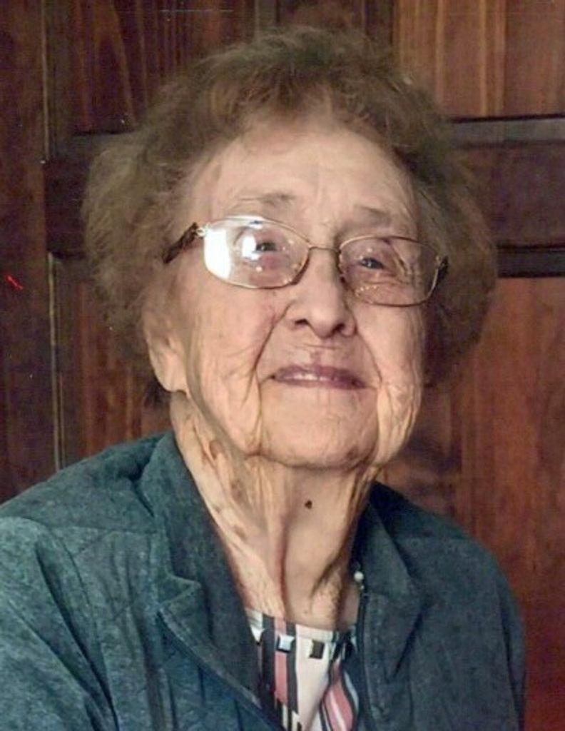 Laura Ella Ellerbusch Profile Photo