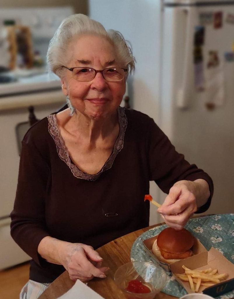 Evelyn Yvonne Huling Profile Photo