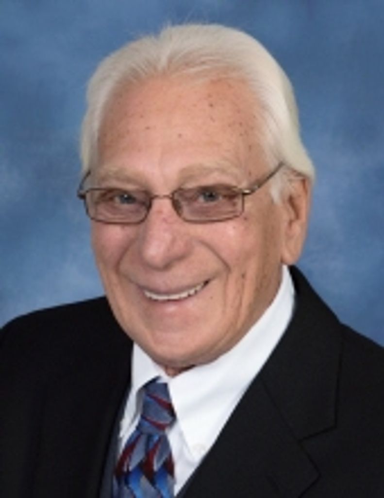 Richard L. Macdonald Profile Photo
