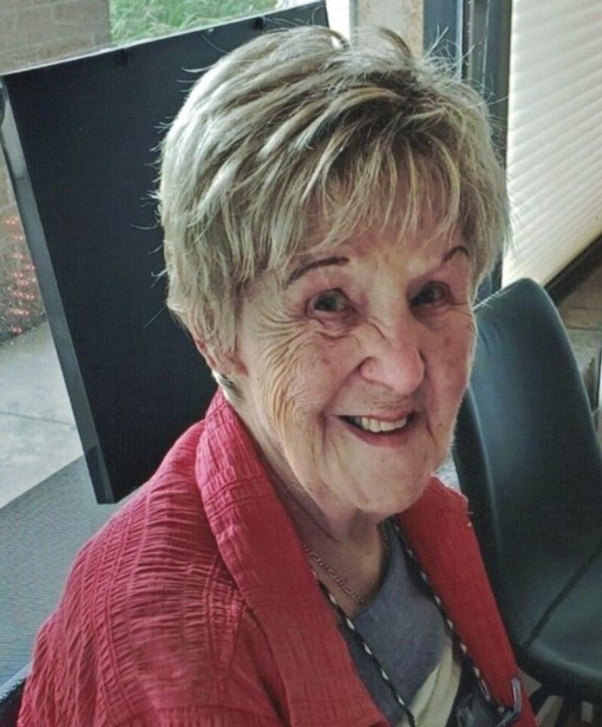 Florence Pomykalski Profile Photo
