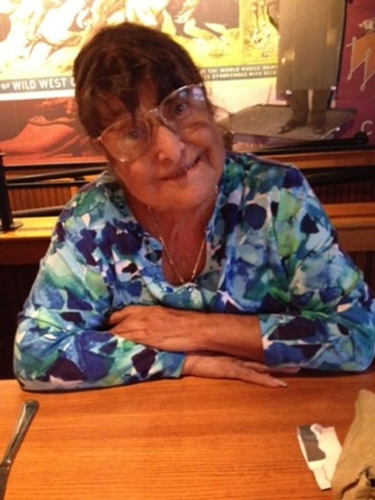 Esther Dodd Profile Photo