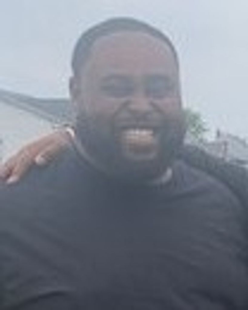 Enrique Ramon Lipscomb Profile Photo