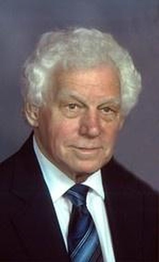 Thomas W. "Tom" Kummer