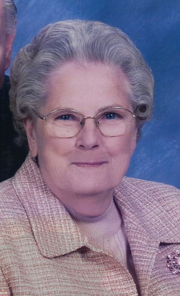 Evelyn (Josey)  Jolly