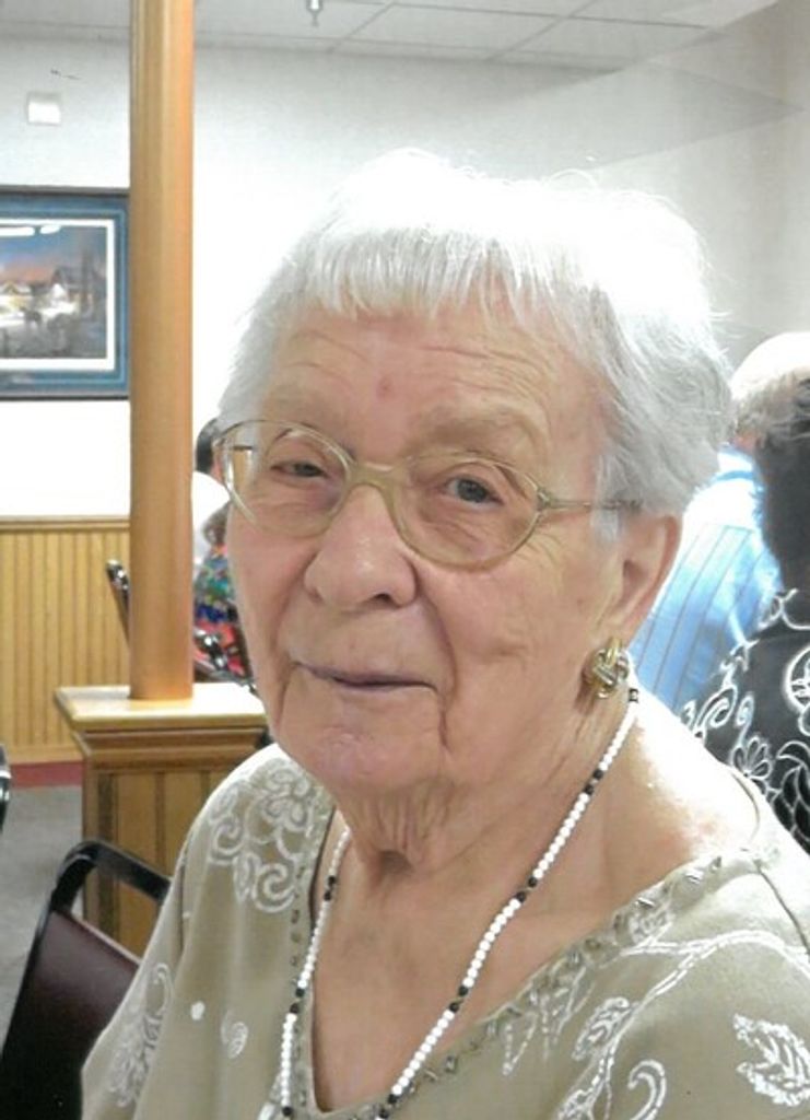 Evelyn Marie Buzek Profile Photo