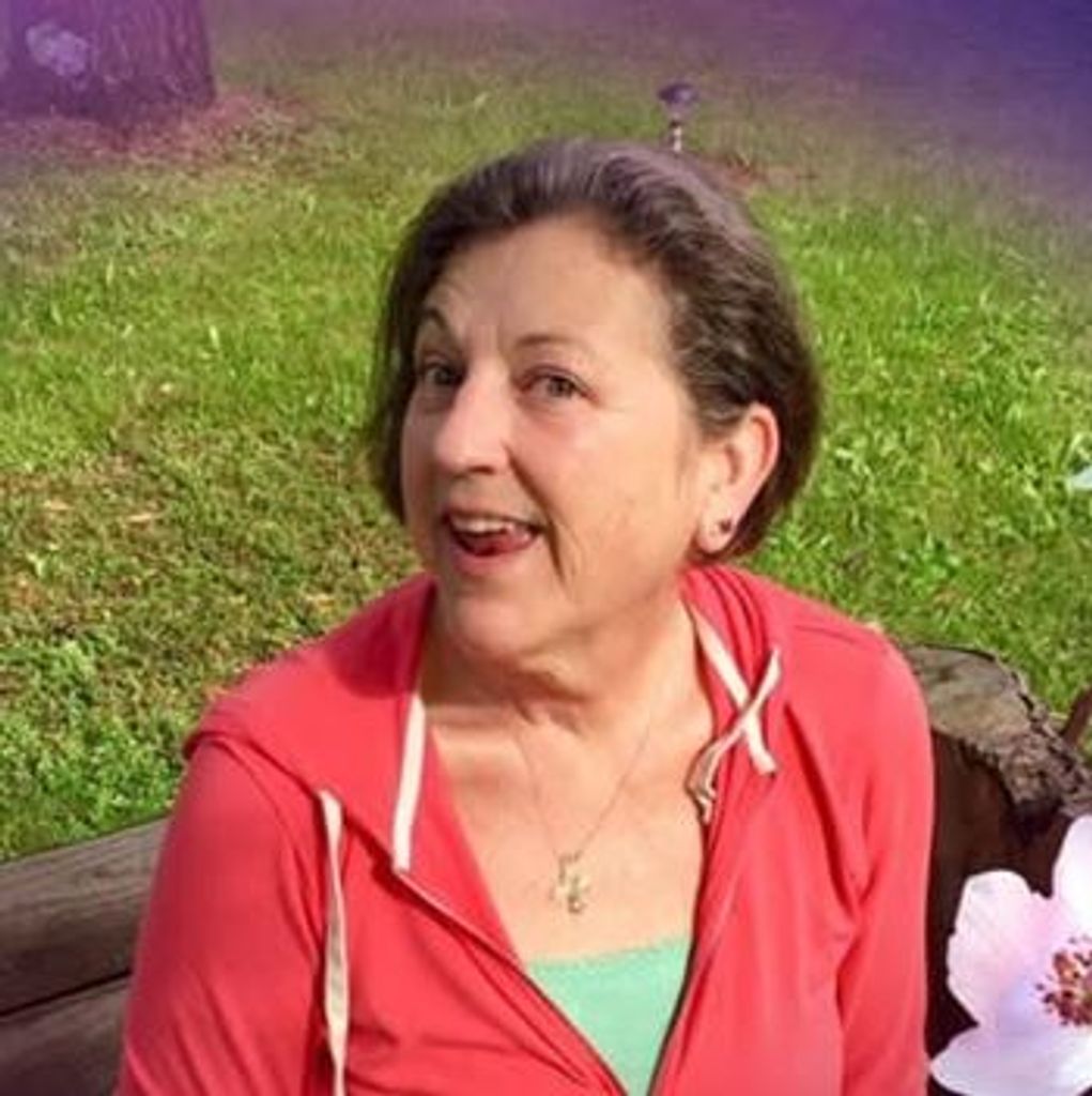 Geraldine Rosa (Dearstine)  Mangold Profile Photo