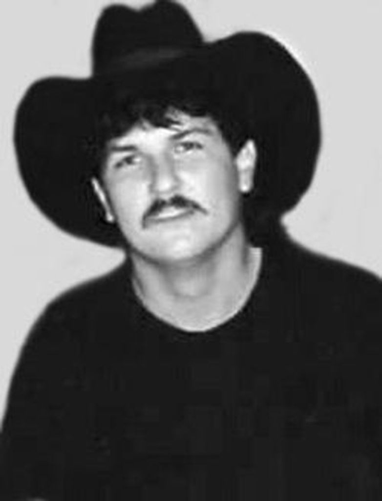 Robert Moralez Profile Photo