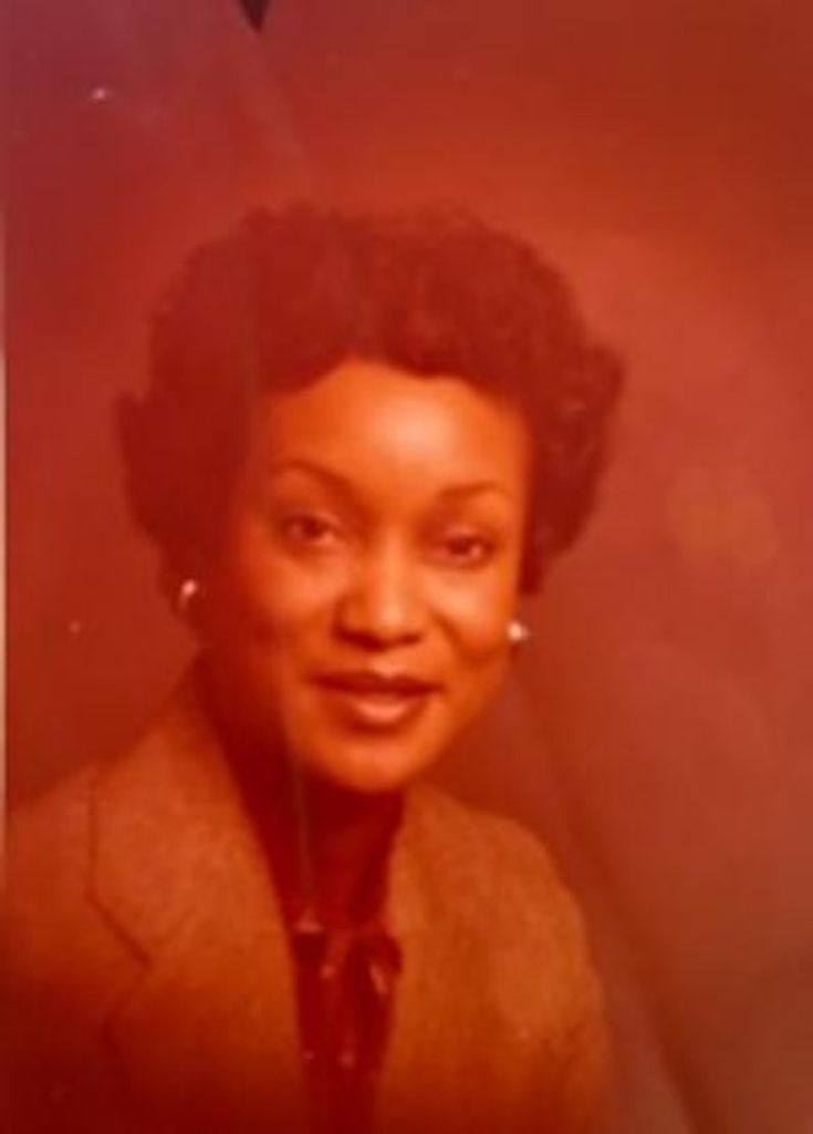 Ester Lee Hill Profile Photo