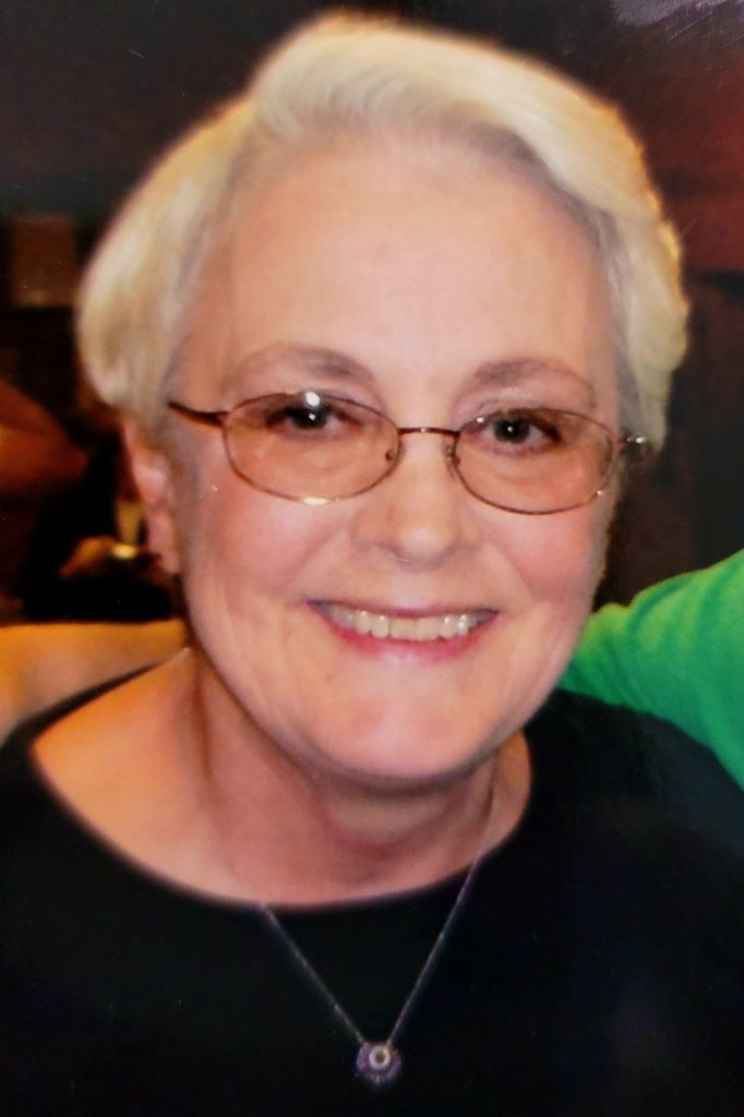 Vicky Ellen Lecinski Profile Photo