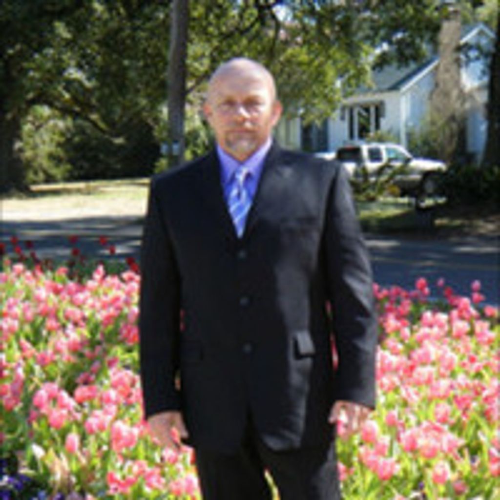 Robert "Sandy" Trewolla