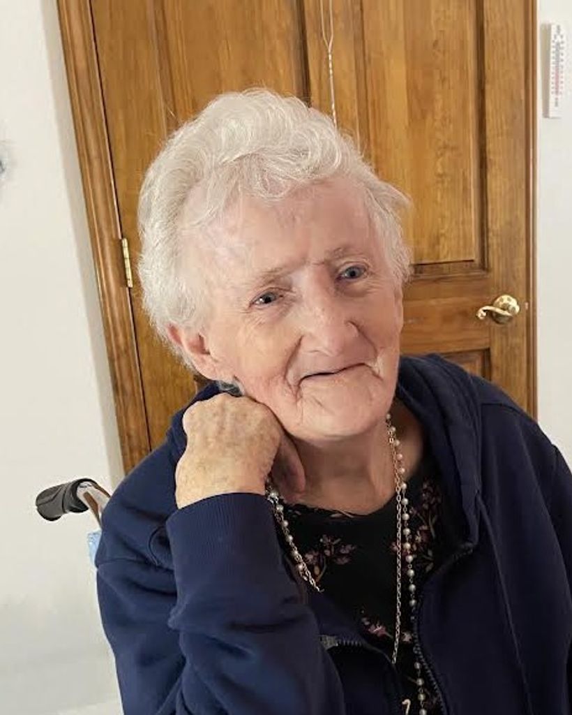 Maggie Stanford Profile Photo