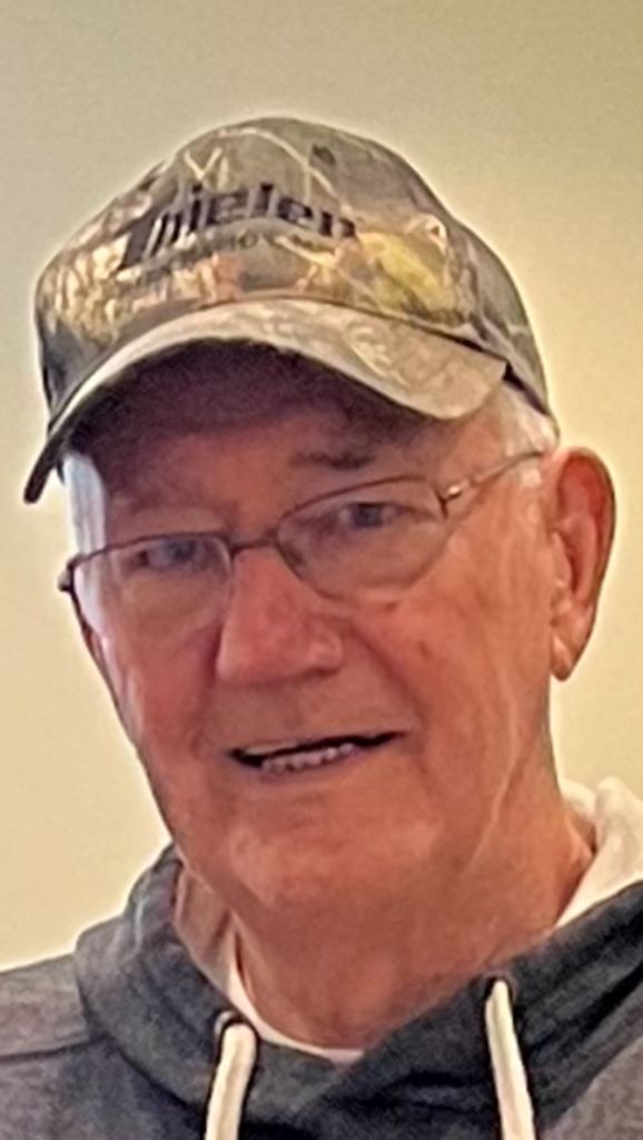 Raymond Hanson Profile Photo