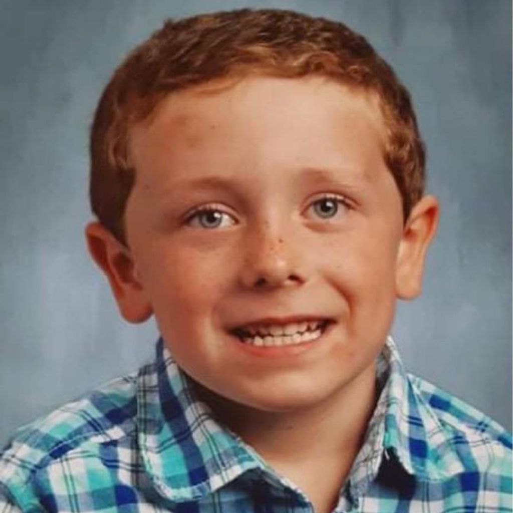 Tyler Axle Gray