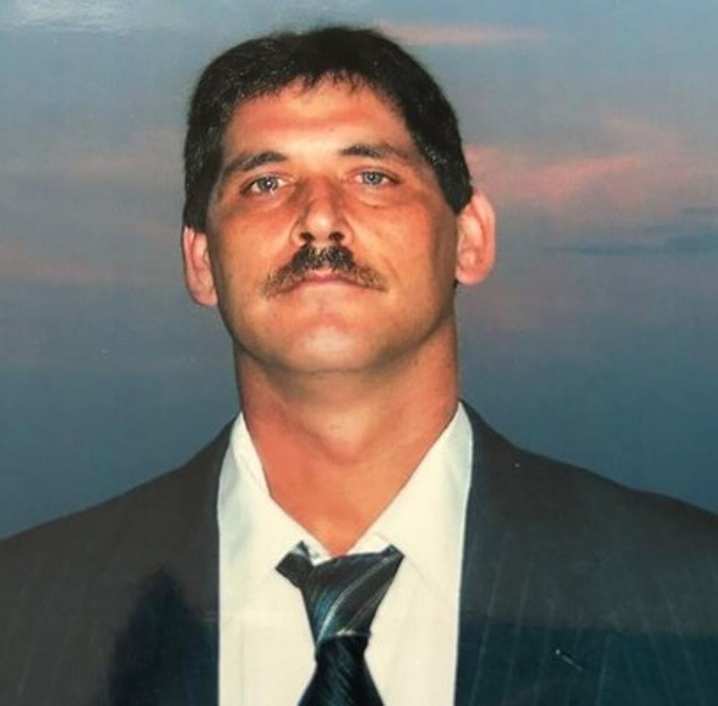 Bruce Wayne Connell Profile Photo