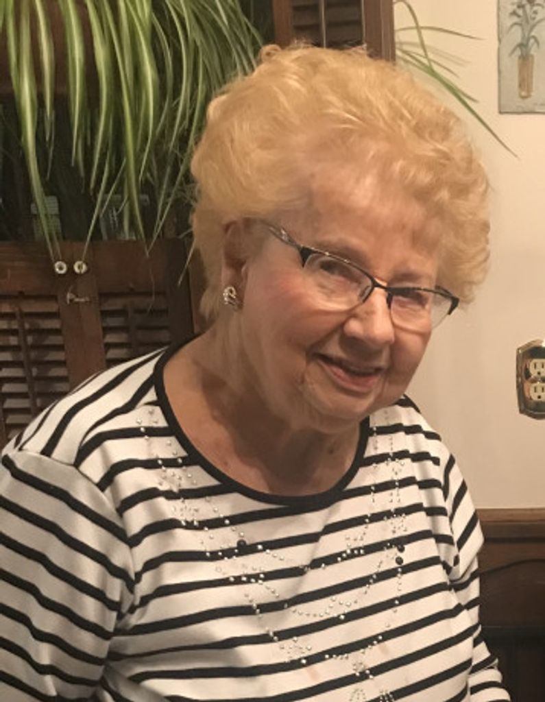 Colleen (Thompson)  Dewald Profile Photo