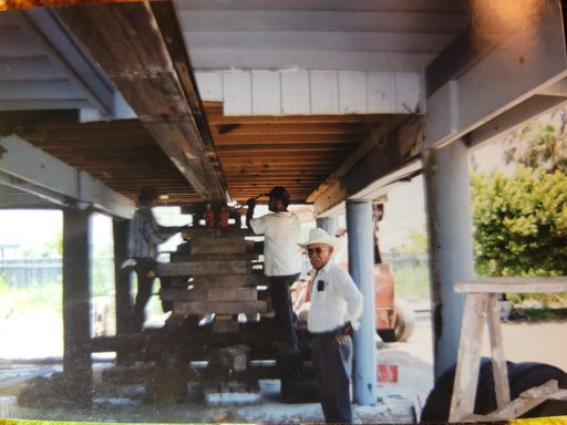 Santos Valdez Sr. photo gallery thumbnail 108 of 151